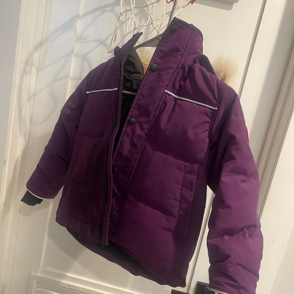 Girls Canada Goose Jacket - Picture 5 of 5